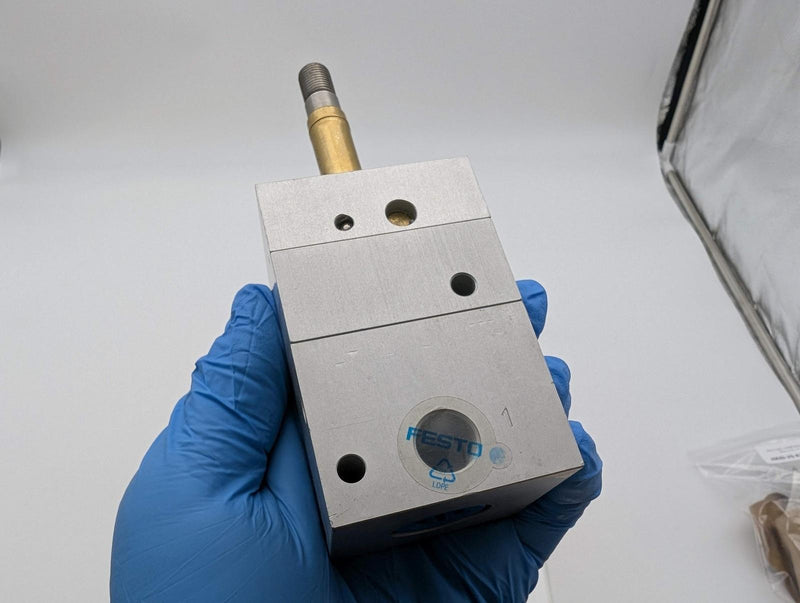 Festo MOCH-3-1/4 Solenoid Valve 3/2 Open Monostable 0-10 Bar 3 Port G1/4" 4