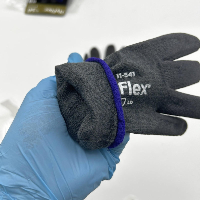 Ansell HyFlex 11541 Cut Resistant Glove 6.0 Extra Small A4 Nitrile 18-G 12 Pairs 8