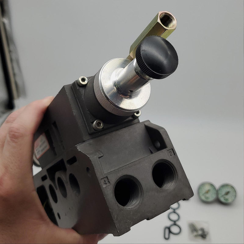 Numatics I24RD115JP00 Regulator Valve ISO 5599-2 Dual 10 - 130 PSI w/ Manifold 3