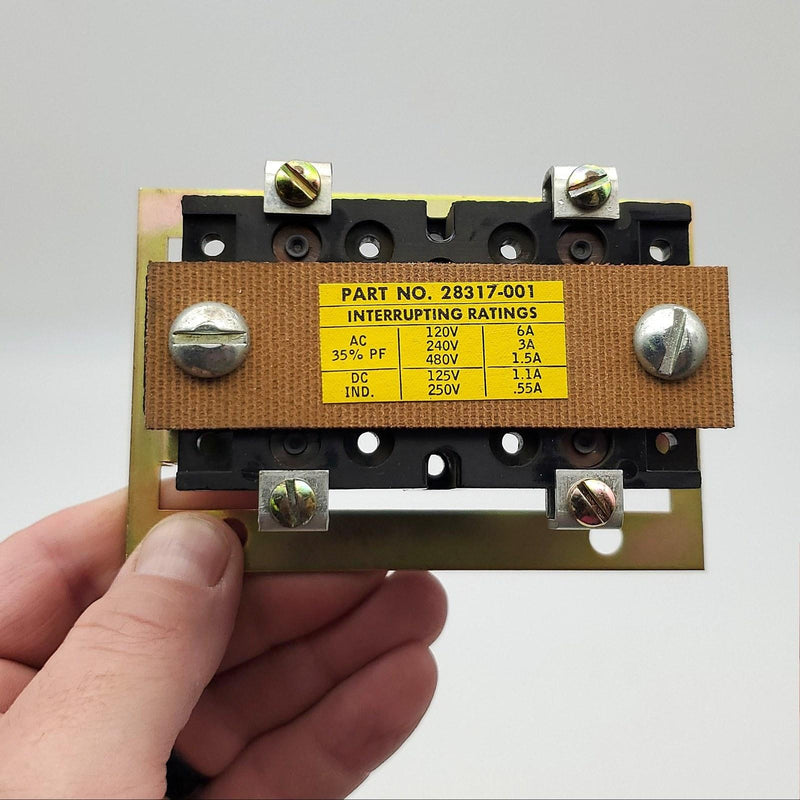 Hubbell 28317-001 Push Button Insert Single Speed Direct Wire 120-480VAC 6A 2