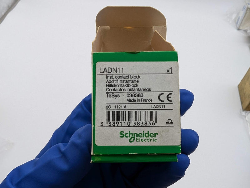 Schneider LADN11 Contact Block 10A 690VAC 1 for LC1D09 to LC1D150 Contactors 5