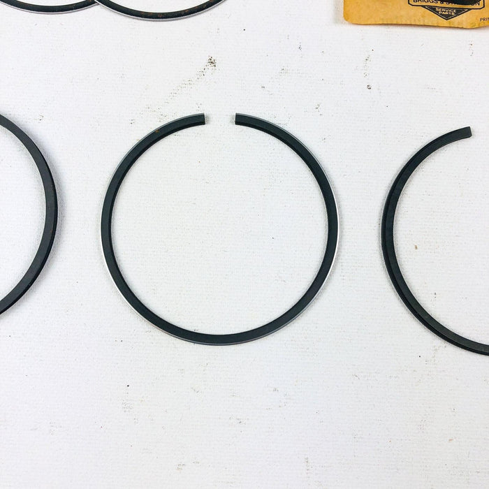 Briggs and Stratton 392330 Piston Rings Standard OEM NOS for Snapper Simplicity 10