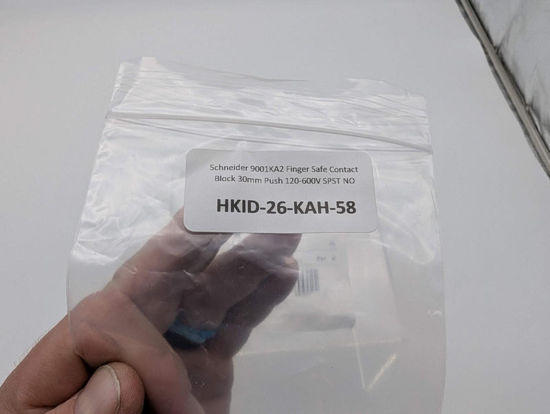 Schneider 9001KA2 Finger Safe Contact Block 30mm Push 120-600V SPST NO 6
