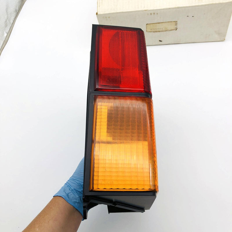 Crown 4720501 Tail Light Rear Lamp NOS For 84-93 Jeep Cherokee Open 7