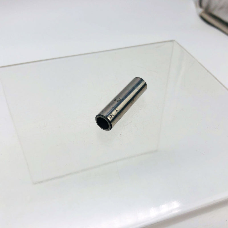 McCulloch 52040 Piston Pin for Model 39 Chainsaw OEM New Old Stock NOS Loose 8