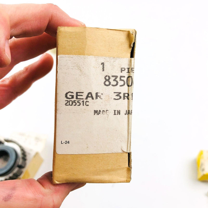 Mopar 83506019 Mainshaft 3rd Third Gear Transmission OEM NOS AX5 5