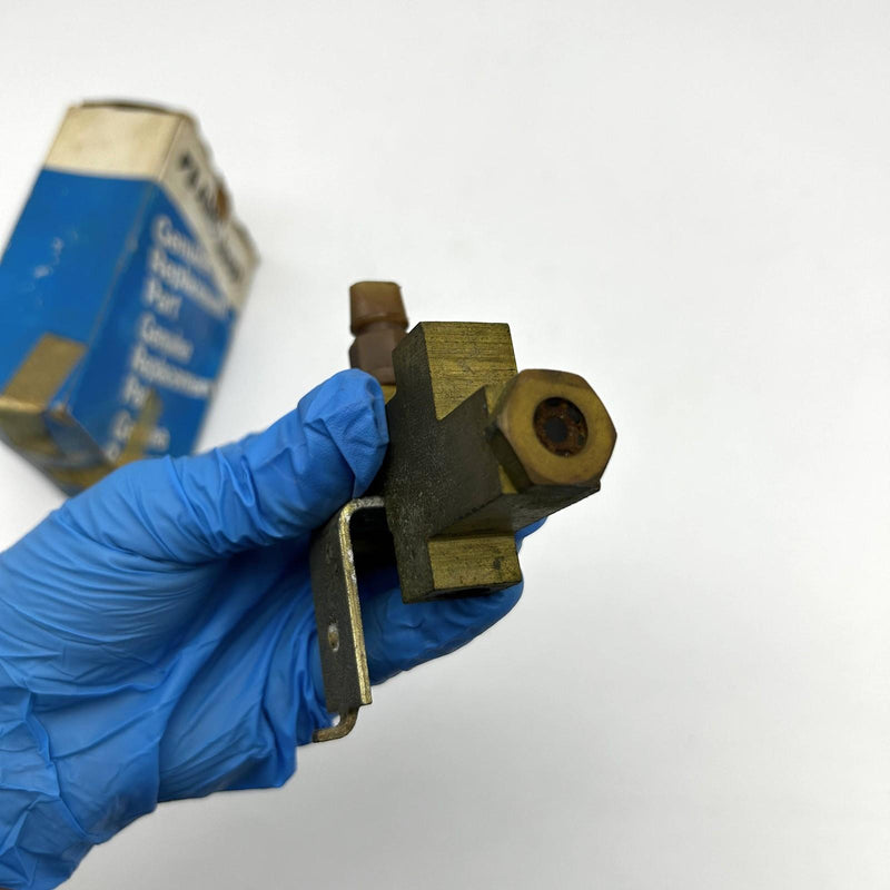 AMC Jeep 5355378 Valve Brake Warning Proportioning Valve Assembly OEM NOS Open