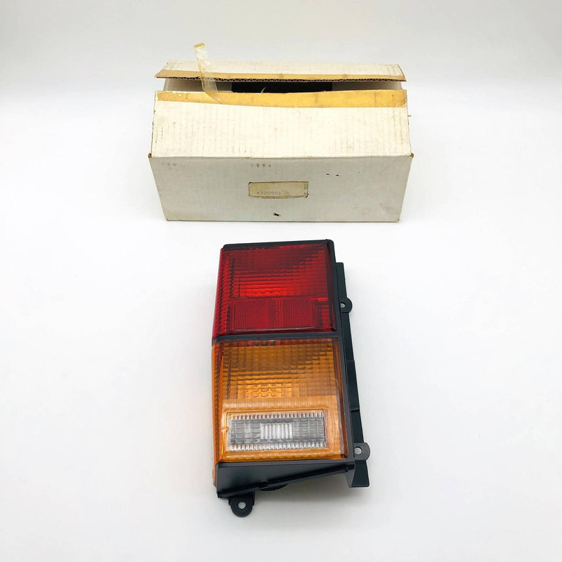 Crown 4720501 Tail Light Rear Lamp NOS For 84-93 Jeep Cherokee Open 3