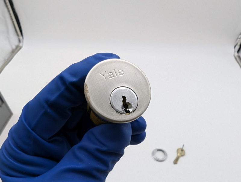 Yale 1-1/4" Mortise Cylinder Lock 6 Pin PC Keyway Satin Chrome 0-Bitted 2153 4