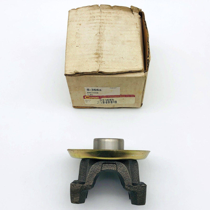 Crown 935685 Propeller Shaft Yoke New Old Stock NOS For Jeep CJ Open 1