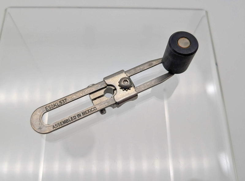 Eaton E50KL537 Rotary Limit Switch Lever 1" to 3.75" Len 0.75" D 1" W Roller 1