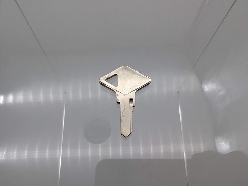 2x Ilco NE17 Key Blanks for Some Vintage Renault Vehicles Nickel Plated