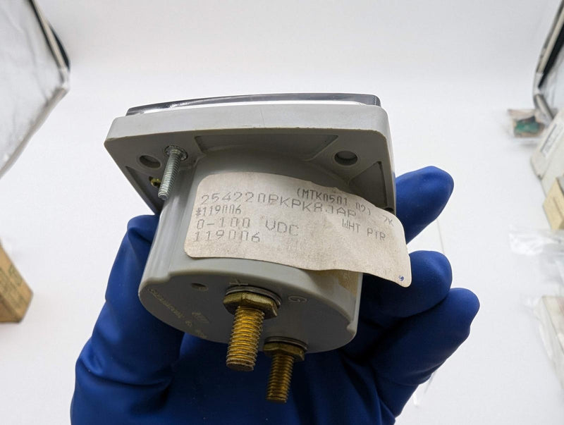 Yokogawa 254220PKP DC Panel Meter 0 to 100 Volts Old Stock 3