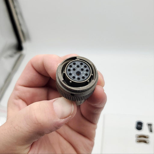 ITT Cannon 26482 Circular Connector 15 Solder Contact IP67 Mil Spec KPT06F14-15S 2