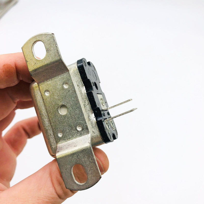 Mopar 3242520 Horn Relay OEM NOS for 72-74 Jeep CJ 5 CJ 7 SJ J Series Open