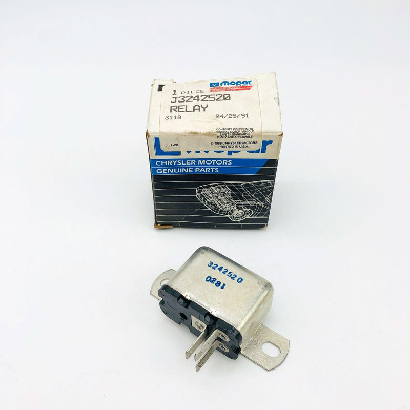 Mopar 3242520 Horn Relay OEM NOS for 72-74 Jeep CJ 5 CJ 7 SJ J Series Open
