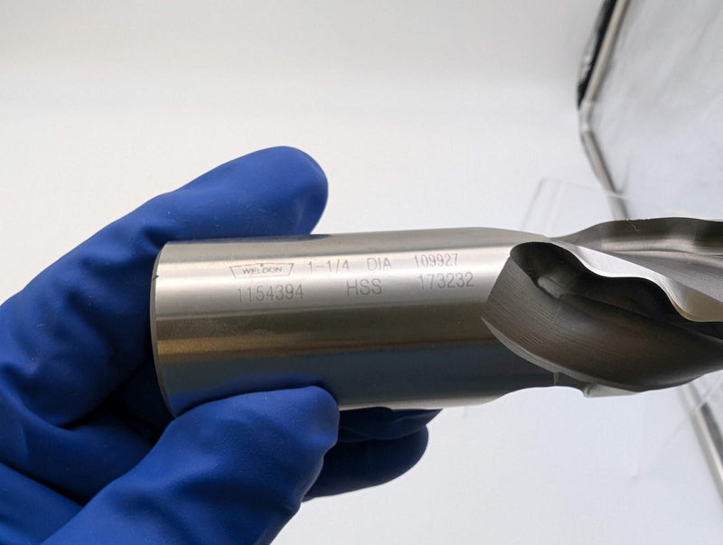 Weldon 1.25" Crest-Kut End Mill 4 Flute 1.25" Shank 4" LOC 6.5" OAL HSS 1154394 2