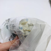 Bryant 70520NP Locking Blade Plug 20A 125 VAC 1-phase 2-pole 3-wire NEMA L5-20 3