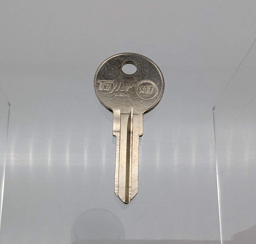 2x Taylor X17 Key Blanks for Older Land Rover Defenders & Some Roof Rack Locks 1