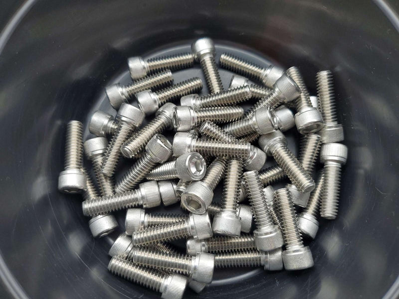 5/16-18 x 1" Socket Allen Head Cap Screws 316 Stainless Steel Pack of 50 1