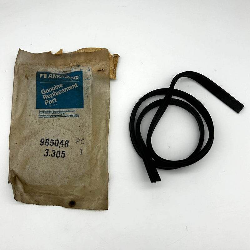 AMC Jeep 985048 Welt Tail and Stop Lamp to Panel Gr 3.305 OEM NOS 1974 Open 1