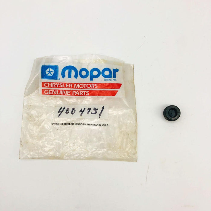 Mopar 4004751 Plug for Rear Axle Housing OEM NOS 81-86 Jeep CJ 5-8 Scrmb Open