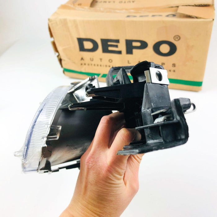 DEPO 333-1105R-AS Headlight Assembly Right NOS For Chrysler 4761448AB / 4761448 5