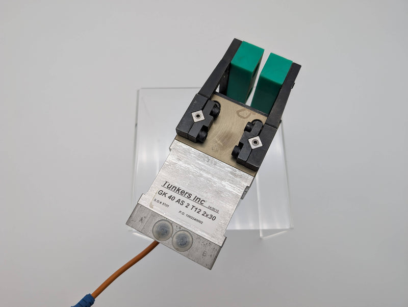 Tunkers GK 40 AS 2 T12 2x30 Compact Pneumatic Clamp Gripper Double Arm 2