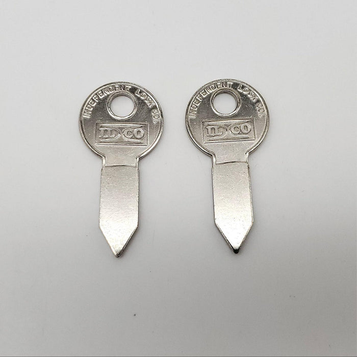 2x Ilco 1040 Key Blanks Clum, Mercury, Mariner, Larson Boats Nickel Plated 3