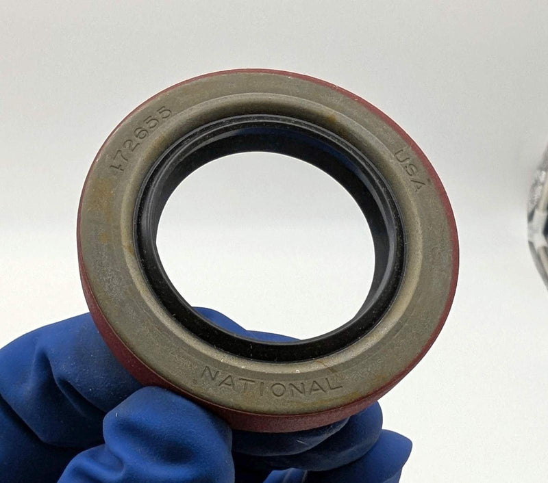 National 472655 Radial Shaft Seal 1.437" Bore 2.316" OD 0.375" Width NBR Lip 1