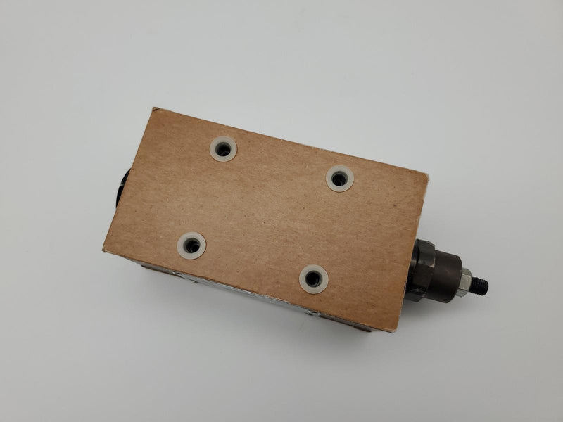 Vickers 868882 SystemStak Flow Control Solenoid Valve DGMFN-5-Y-B2W-30 4570 PSI 3