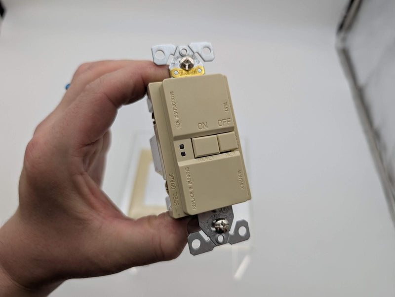 Eaton GFCI Blankface Receptacle Self Testing 20A 125V #14-10 AWG Ivory SGFD20V 2