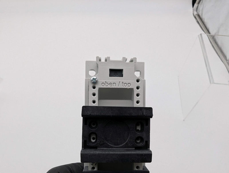 Eaton XTPAXTPCC Mechanical Adapter & DIN Rail Connection Bracket for XTPR Motors 3