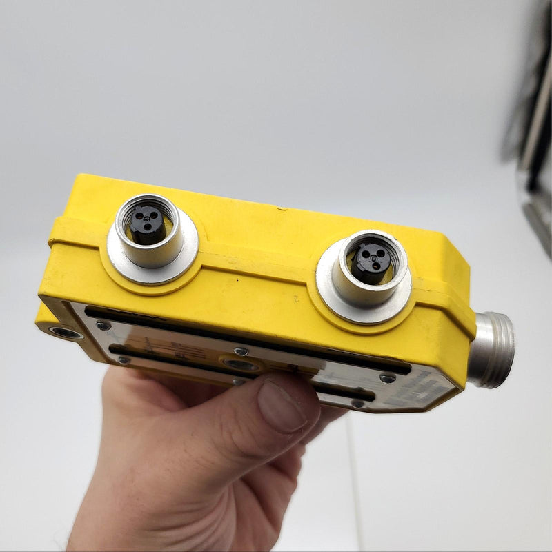 Woodhead 702P401 Molex Junction Box 4 Ports 6P MR Standard Dual Keyway Parallel 3