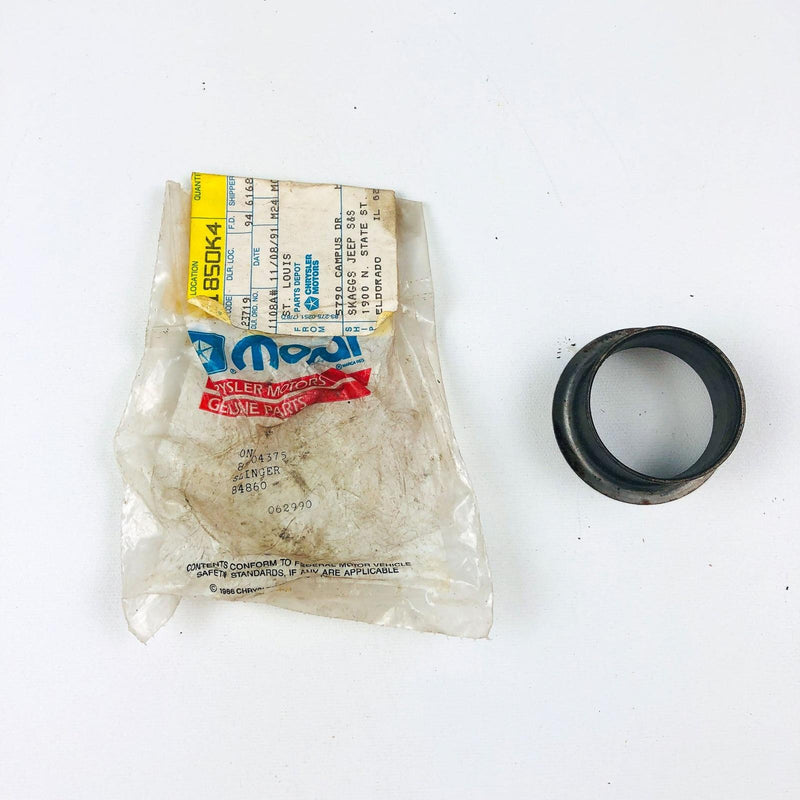 Mopar 83504375 Slinger Guide Front Axle Shaft OEM NOS 1988-90 Cher Wag Com Open 9