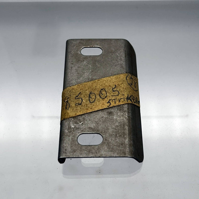 AMC Jeep 985005 Striker Plate Gr 28.577 OEM NOS Loose 1