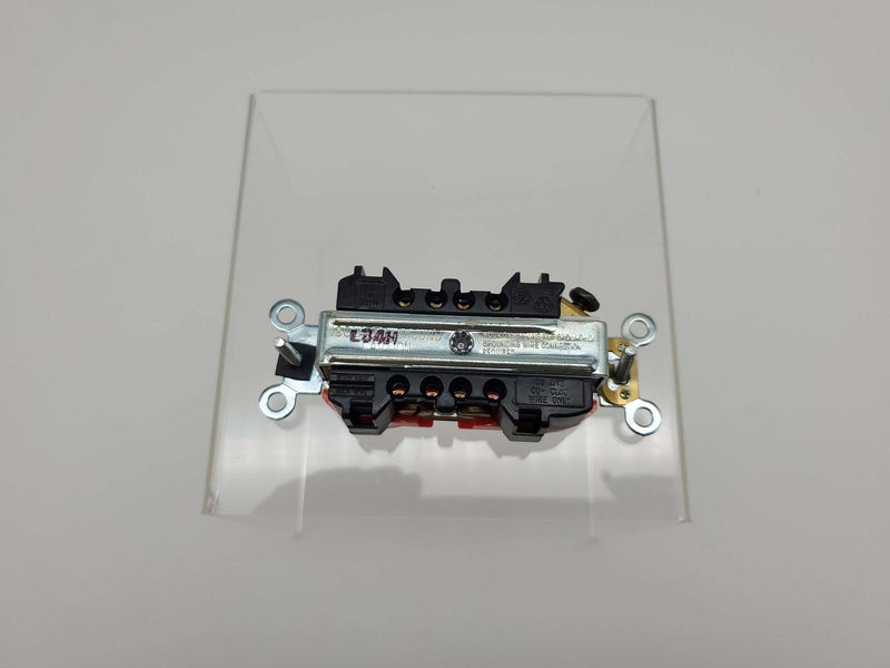 Leviton 5262-IG Duplex Outlet Receptacle 15A 125V 2 Pole 3 Wire Commercial Grade 2