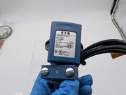 Eaton 1550B-6517 Right Angle Photoelectric Sensor 30VDC w/ Fiberoptic Adapter 2