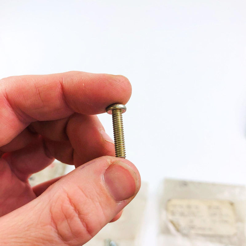 Gravely 159658 Screw Machin 8-32x3/4 OEM NOS Replaced by 21057100 Loose 3