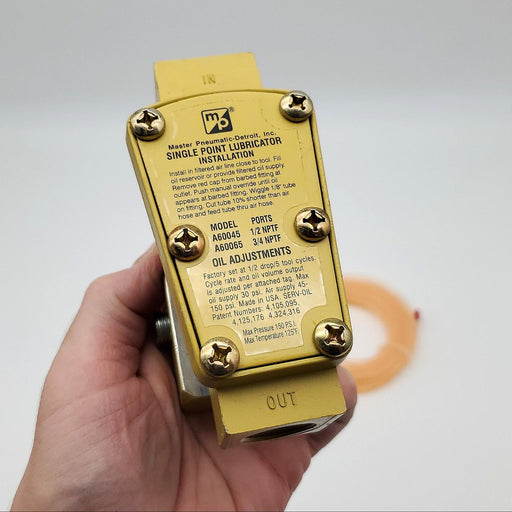 Master Pneumatic A60065 Single Point Lubricator 3/4" NPTF Ports 2