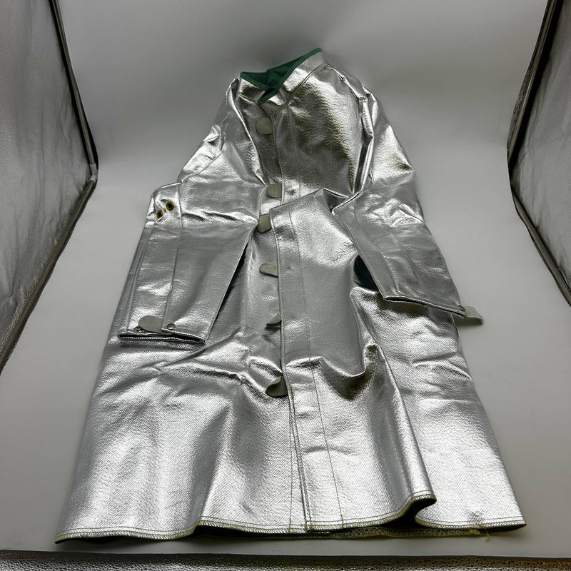 National C22NLLG45 Aluminized Coat Size Large 45in Vented Silver Carbon Armour