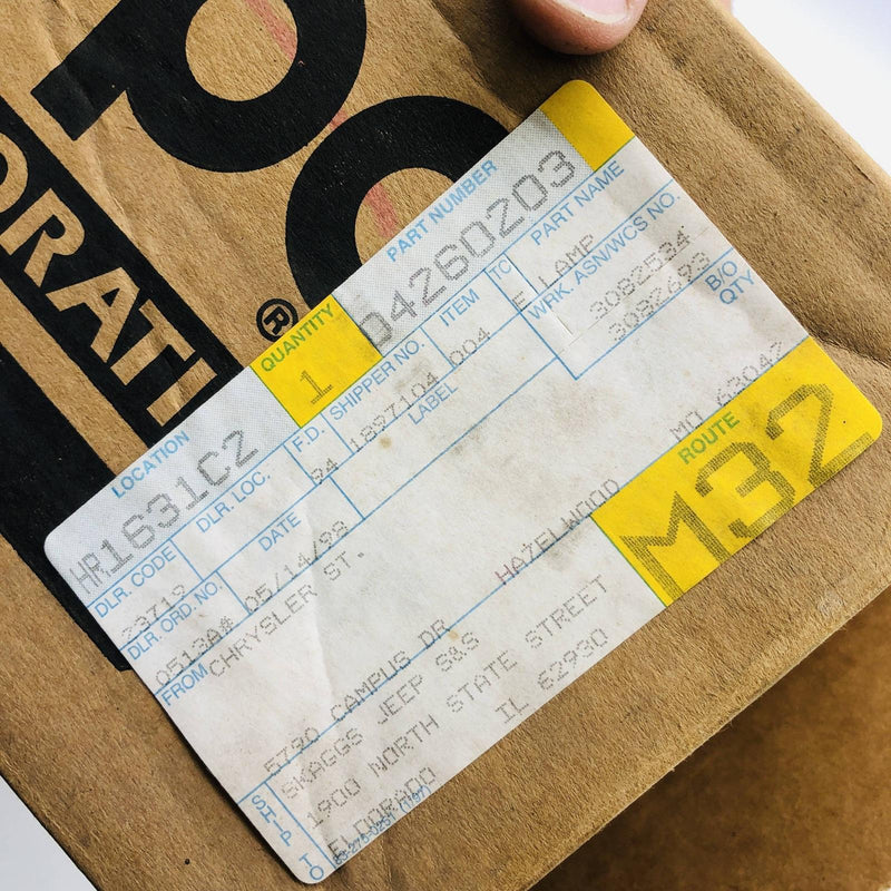 Mopar 4260203 Lamp Side Marker Turn Signal OEM New Old Stock NOS Open 2