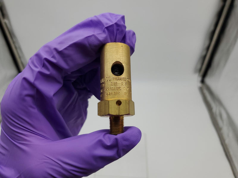 Henry Valves 5220 Refrigerant Relief Valve 1/8" MPT 320PSI 3