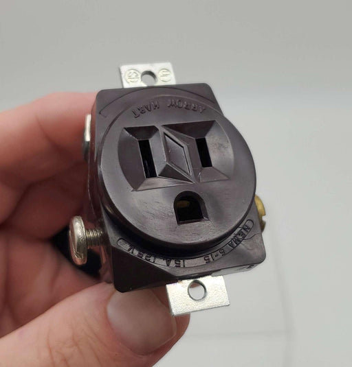 Arrow Hart 5284 Single Receptacle Outlet 15A 125V 2 Pole 3 Wire Industrial Spec 1