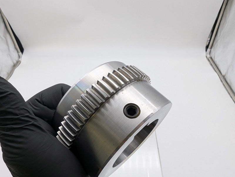 Lovejoy Sier-Bath F 2 Gear Hub 2-3/8" Bore 5/8" Keyway #03798 w/ Set Screws 3