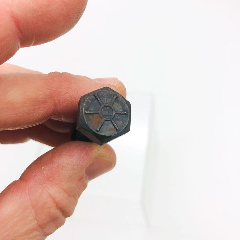 AMC Jeep G186622 Bolt Stud for Exhaust Manifold OEM NOS Mopar J0186622 3