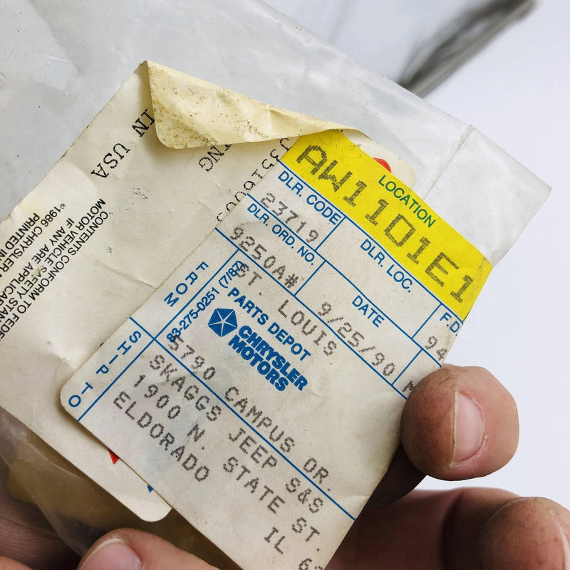 Mopar 3516003 Spring Lock Retainer OEM NOS For 1988-90 Jeep Loose No Pkg 3