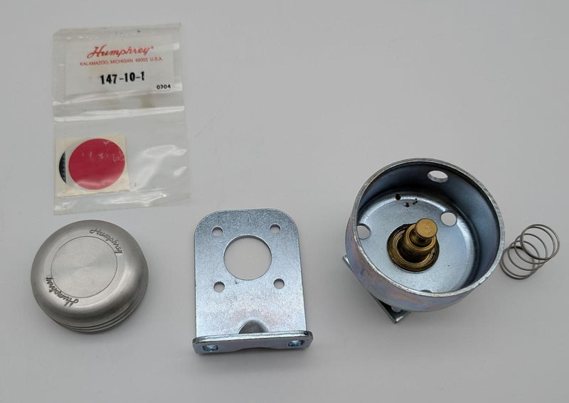 Humphrey 125PLG Pneumatic Palm Valve 3-Way 1/8" NPT Guard Pushbutton