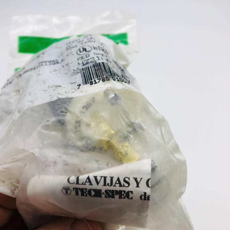 Bryant 4721NP Locking Blade Plug 15A 125 VAC 1-phase 2-pole 3-wire NEMA L5-15 3