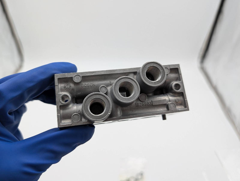 Bosch Rexroth 1825503 Solenoid Valve Manifold Mounting Base 1 825 503 292 2